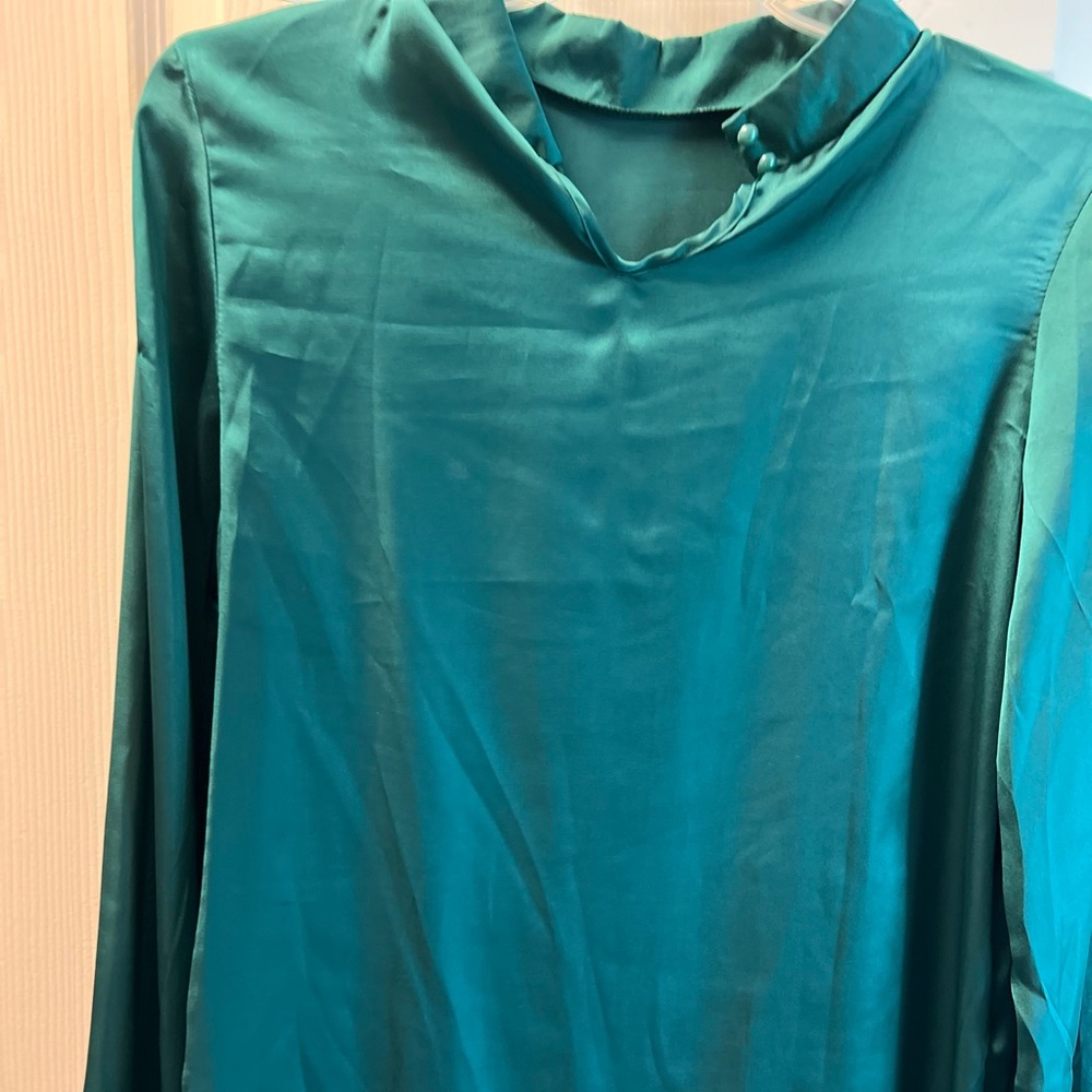 Green formal seda skirt